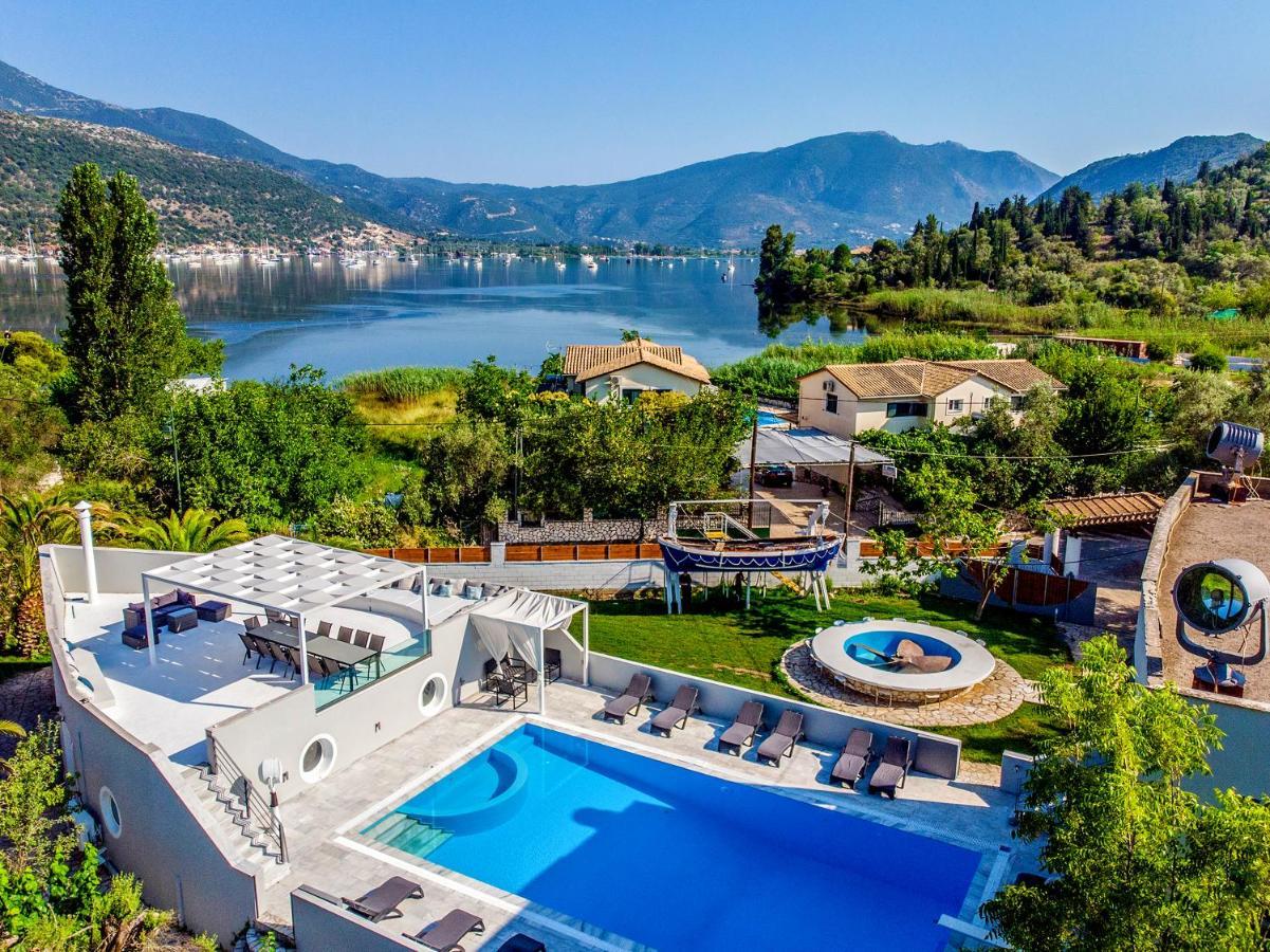 Boat Villa Yénion 외부 사진